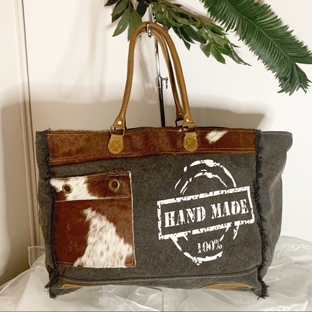 Myra Bag Handmade Print Weekender!